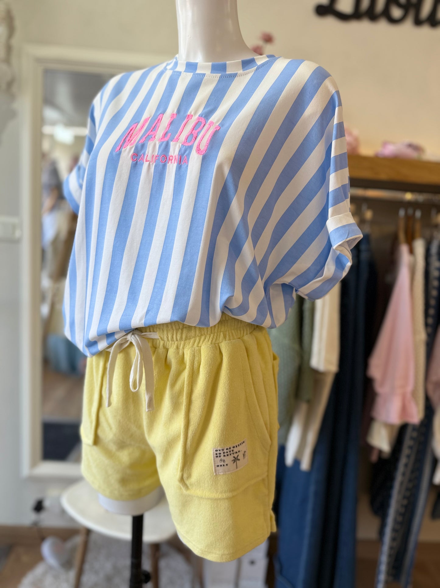 Short effet éponge - Modèle Sunny Break - Effet éponge jaune
