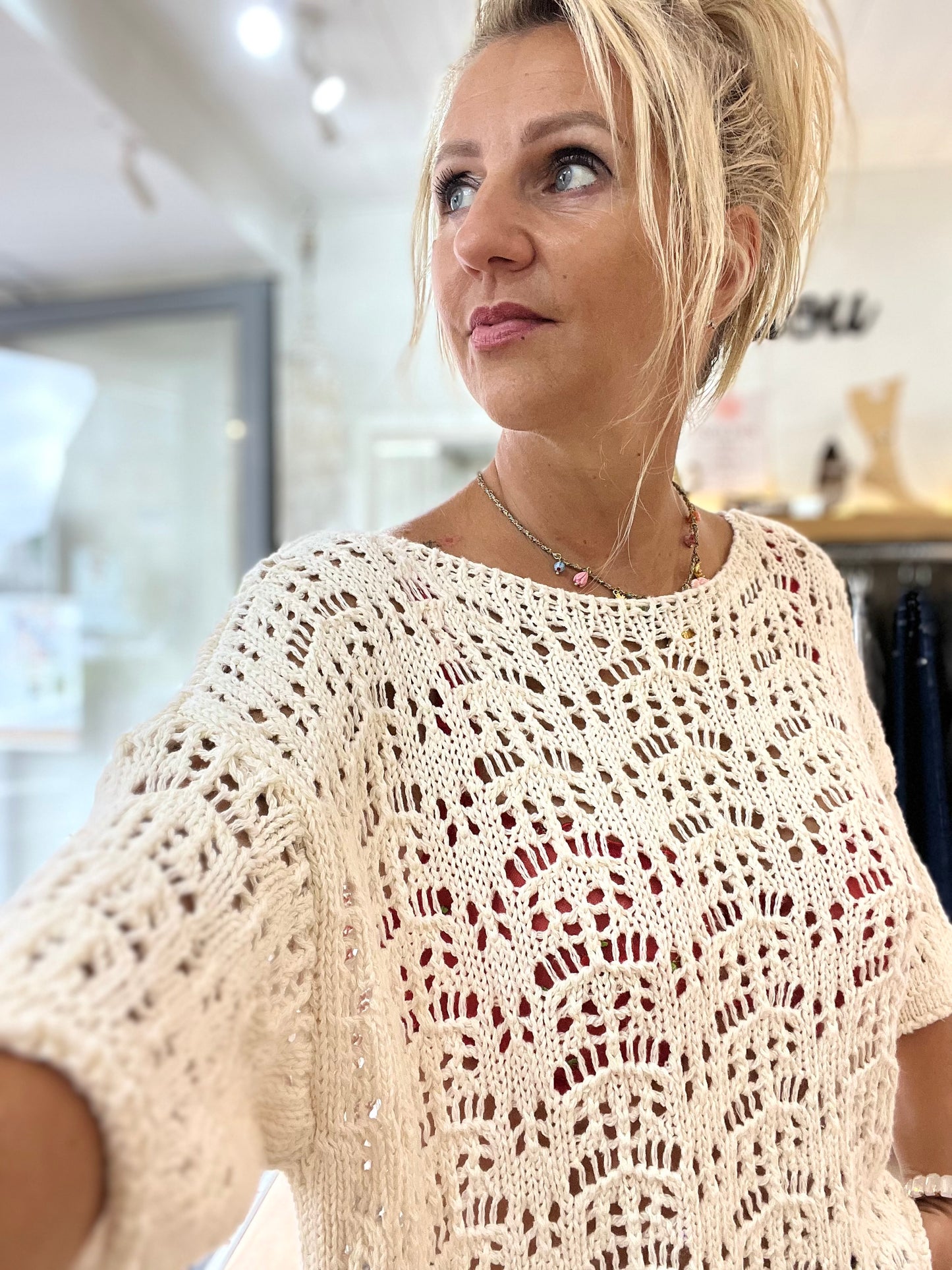 Pull NAÏA