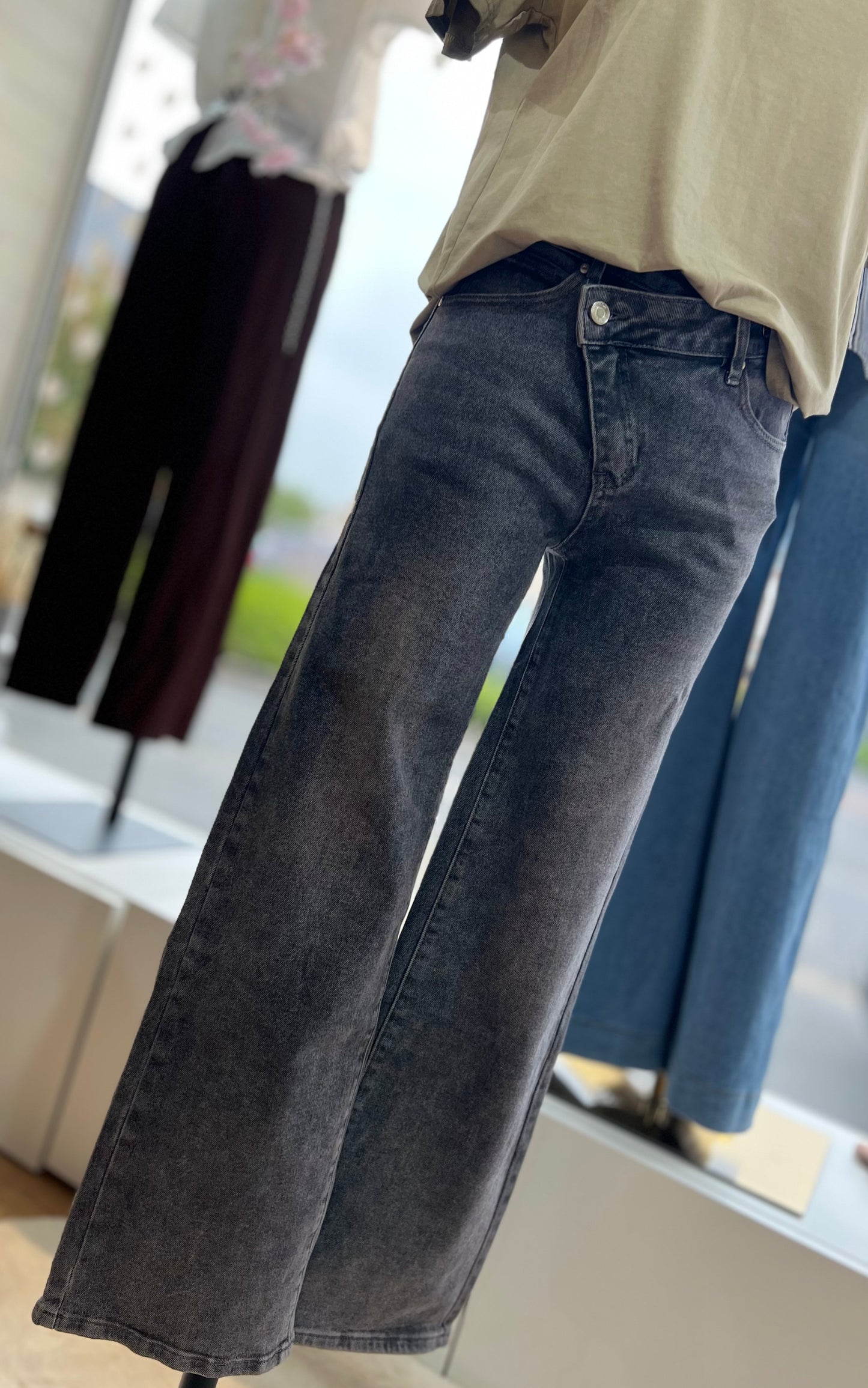 Jean Urban Grey- Wide Leg