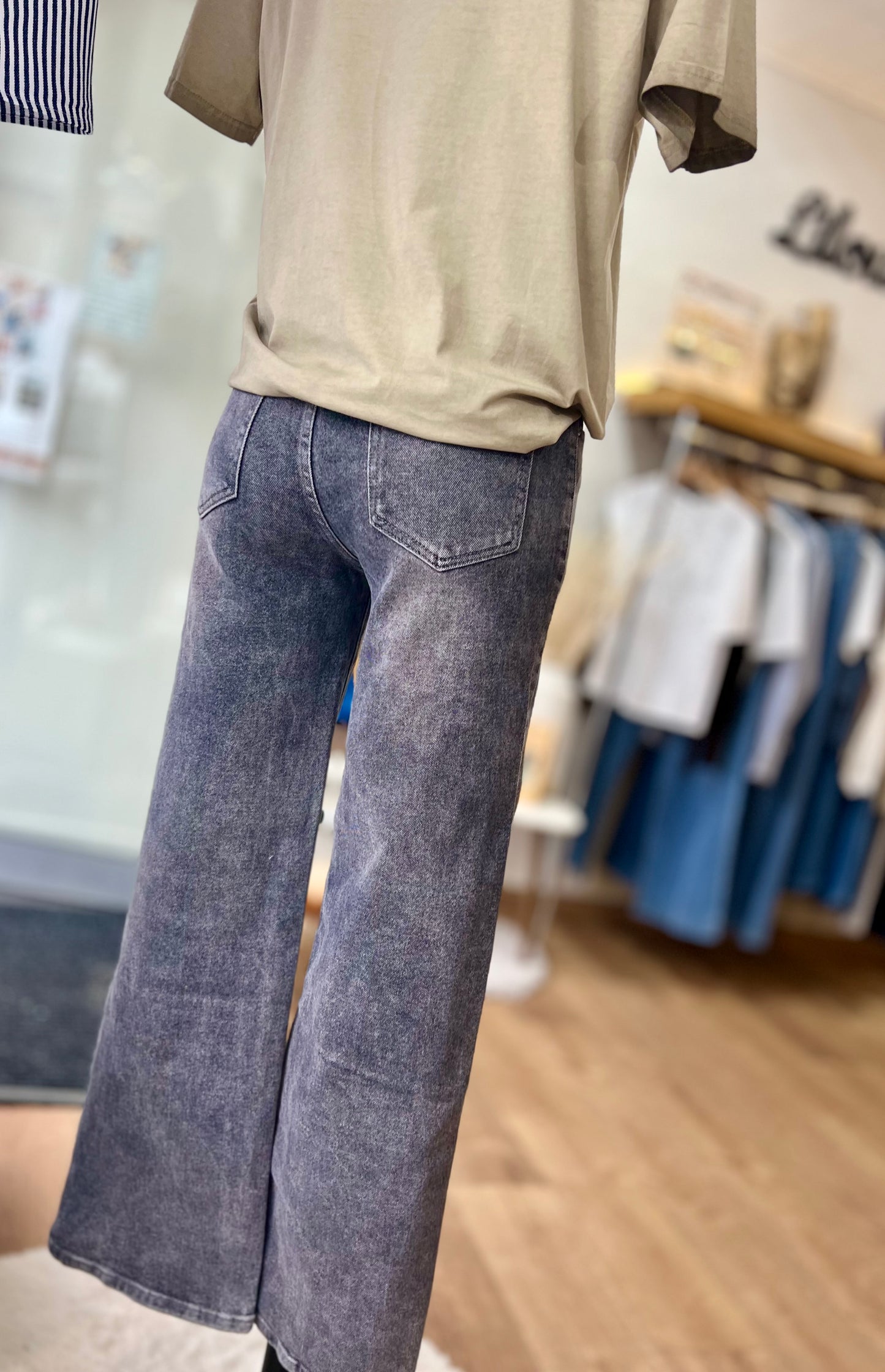 Jean Urban Grey- Wide Leg