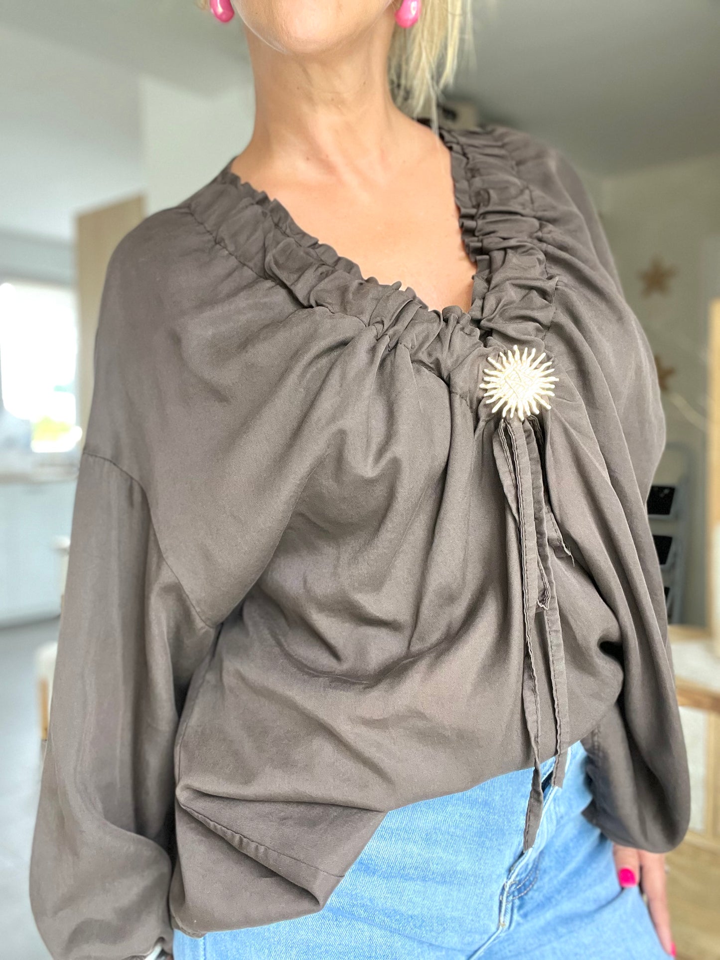 Blouse Élysia – Détail Soleil - Chocolat