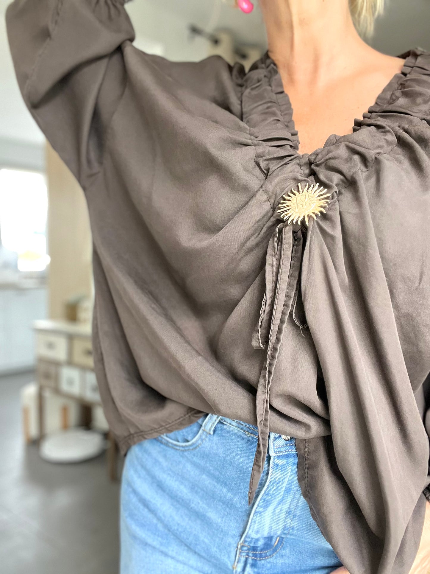 Blouse Élysia – Détail Soleil - Chocolat