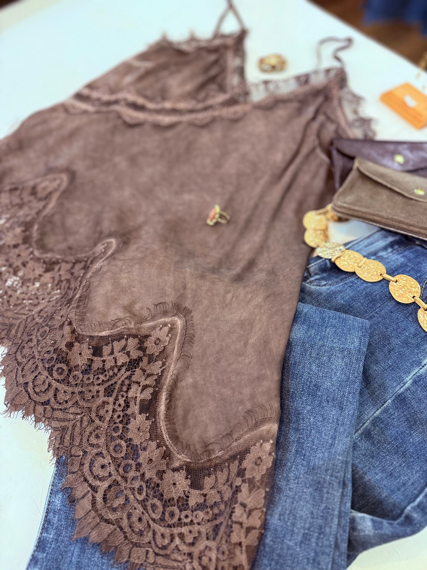 Top satiné & dentelle ́prune |
.