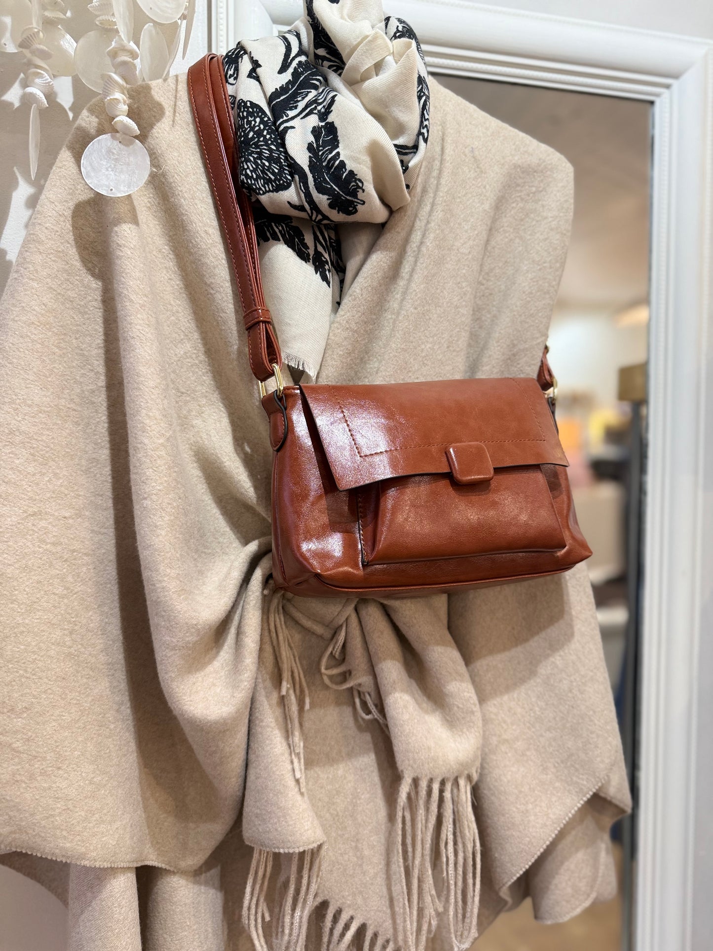 Sac bandoulière Camel - A rabat