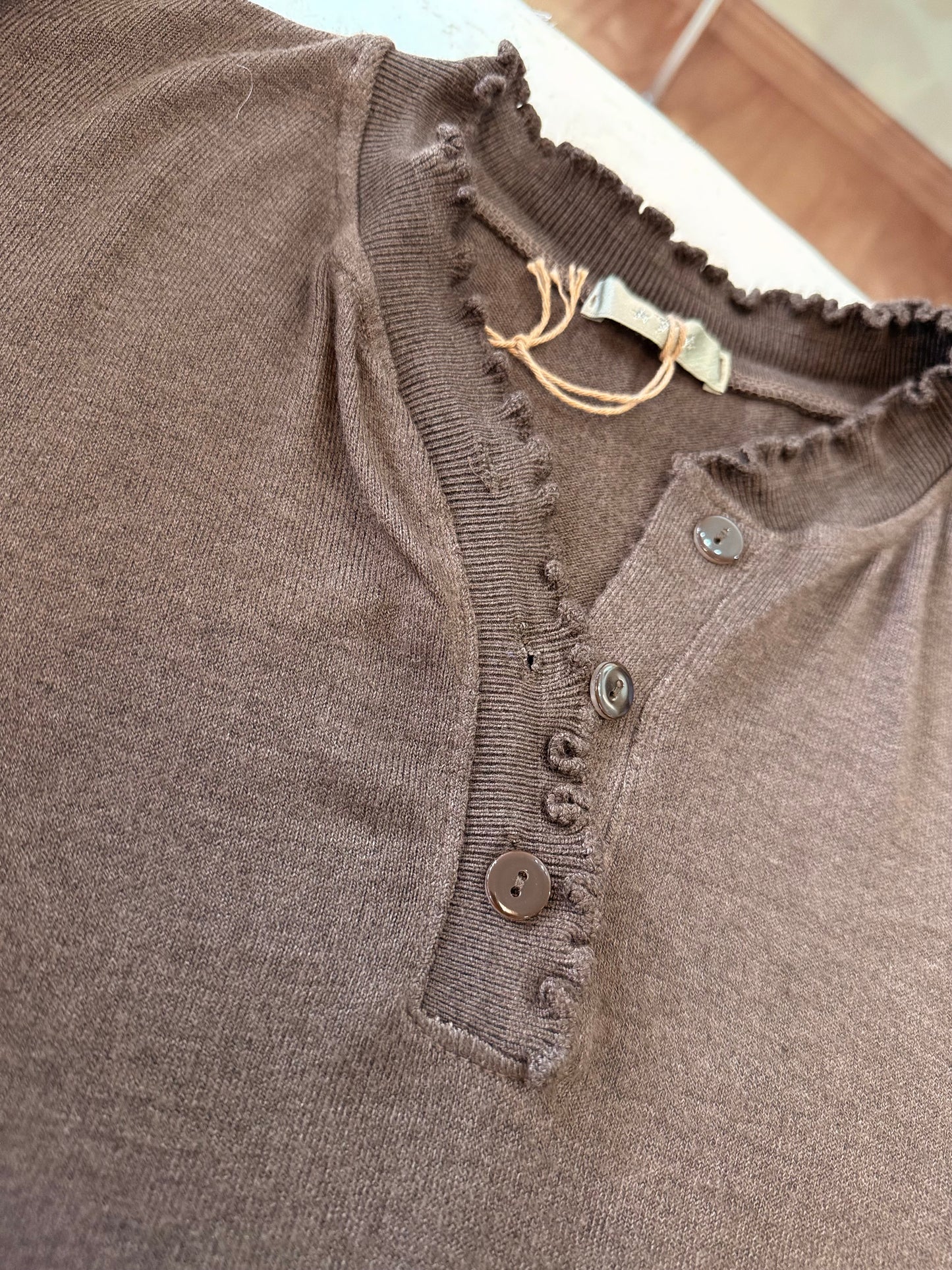 Haut  Léna - Col volanté boutonné - Chocolat