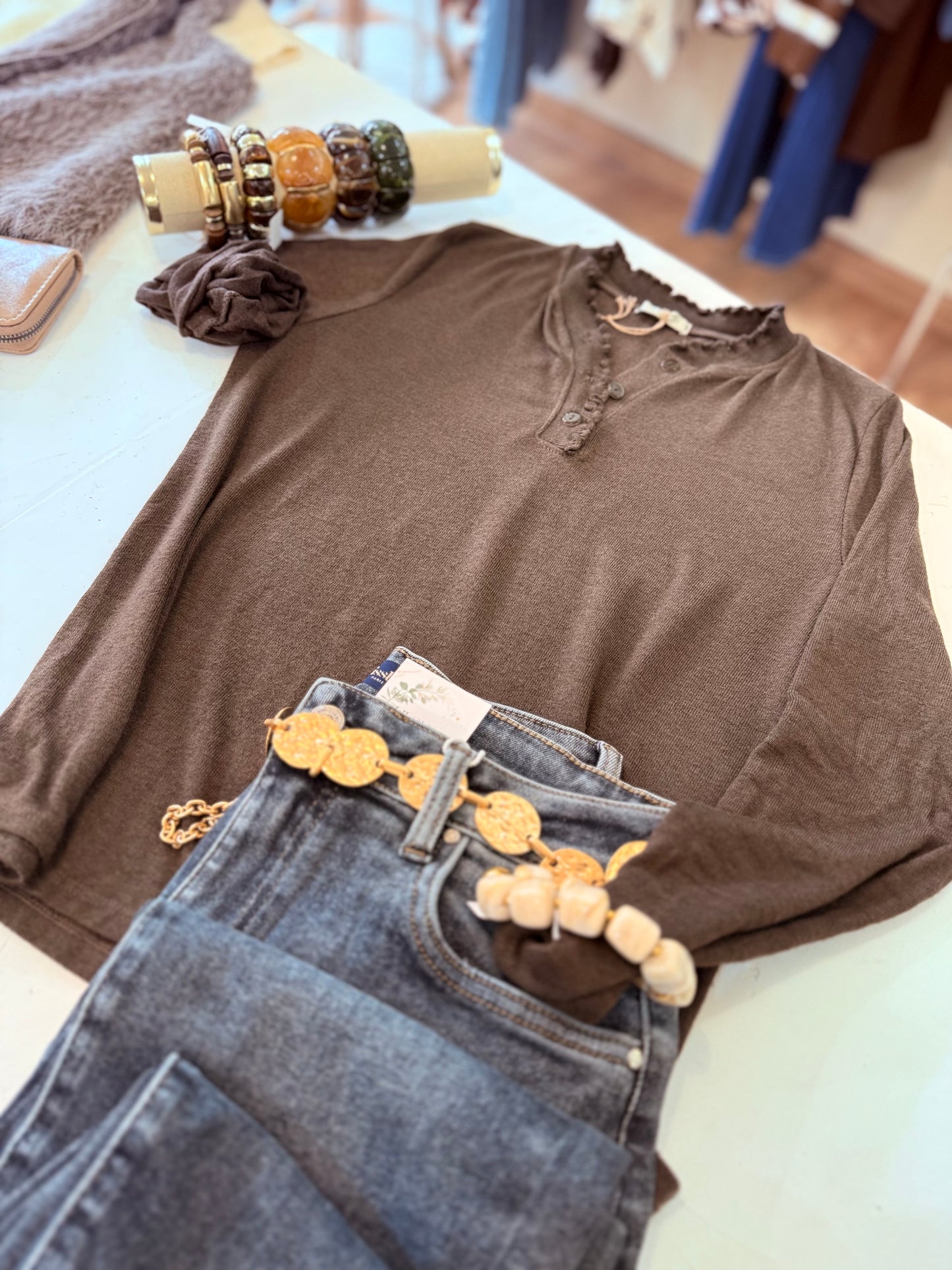 Haut  Léna - Col volanté boutonné - Chocolat