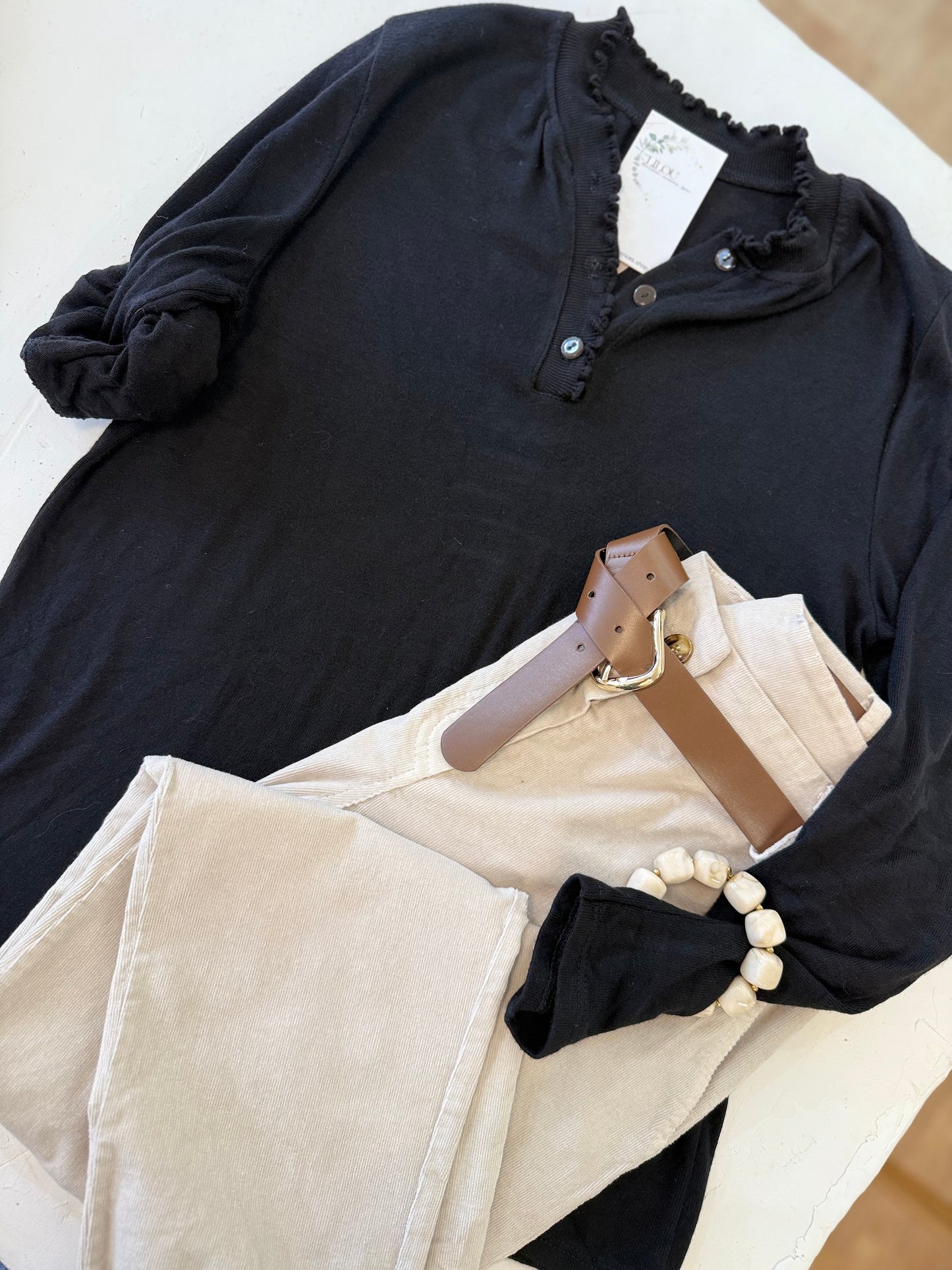 Haut  Léna - Col volanté boutonné - Noir