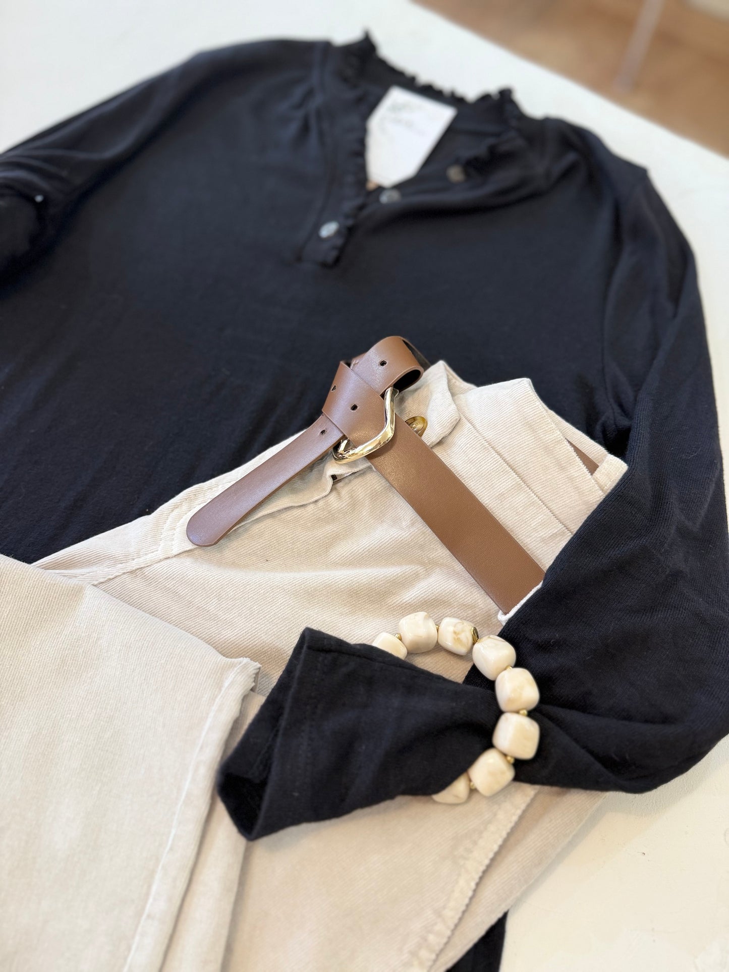 Haut  Léna - Col volanté boutonné - Noir